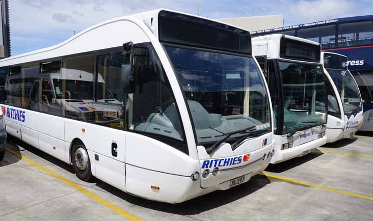 Ritchies Optare Versa 163 079 & Excel 670